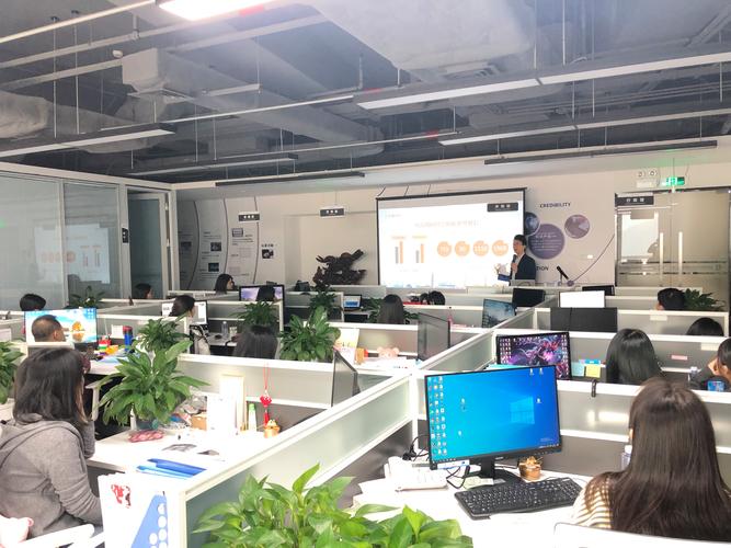 直线管理咨询为安华光电做第一期员工技能提升辅导-深圳直线管理咨询